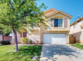 1009 Sunbeam Ln, Corona, CA 92881