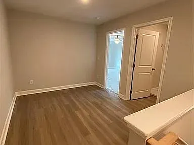 1917 Carovel Way — Photo 29