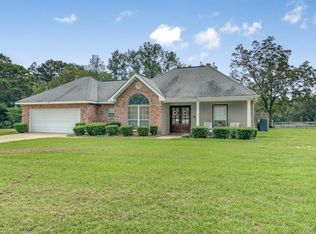 1009 Quail Ridge Dr, McComb, MS 39648