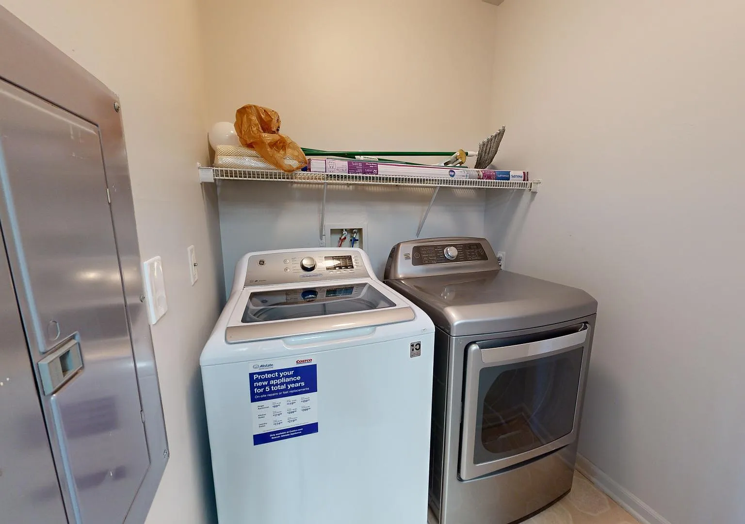 3 bed, 2.0 bath, 1236 sqft, $2,400 — Photo 4