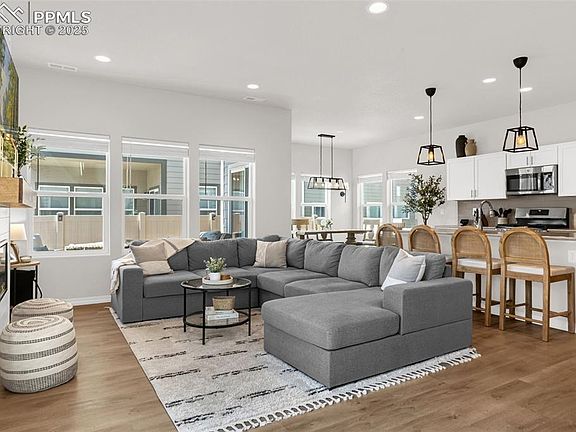 5th image of 6292 Barr Pt