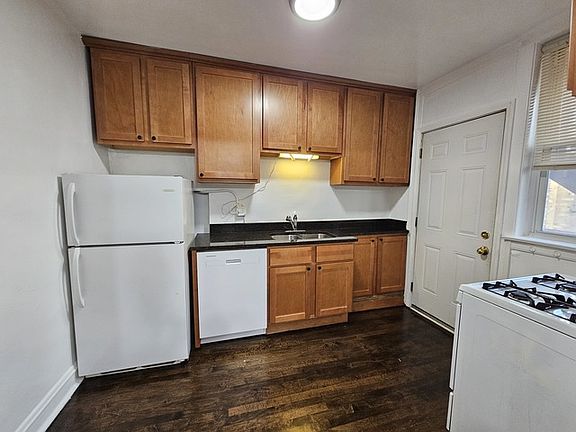 5th image of 6540 N Francisco Ave #25