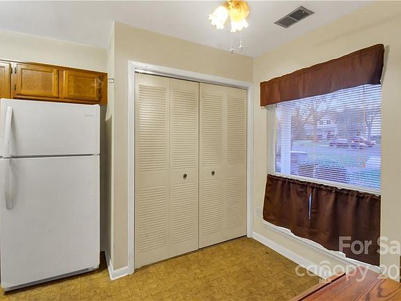 5th image of 9011 McAlpine Cove Ct #33