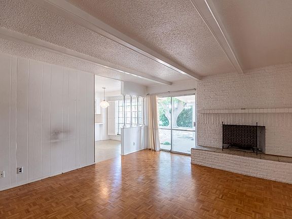 4th image of 8339 Wh Burges Dr