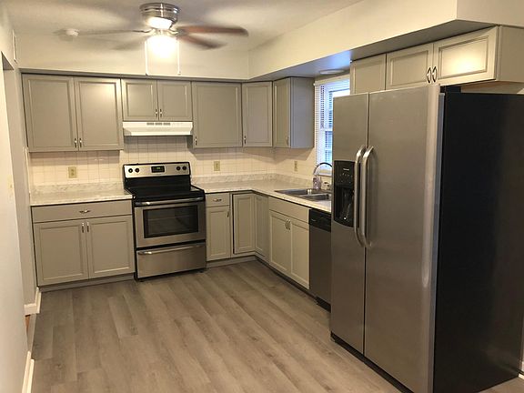 4th image of 618 Warrington Dr