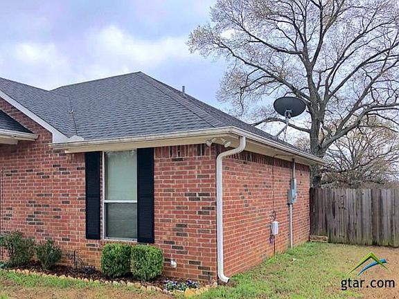 3rd image of 701 Jaxon Dr