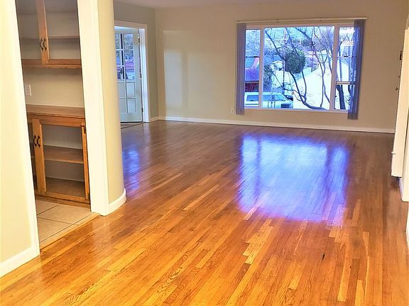 5th image of 605 N Florence St #8335000