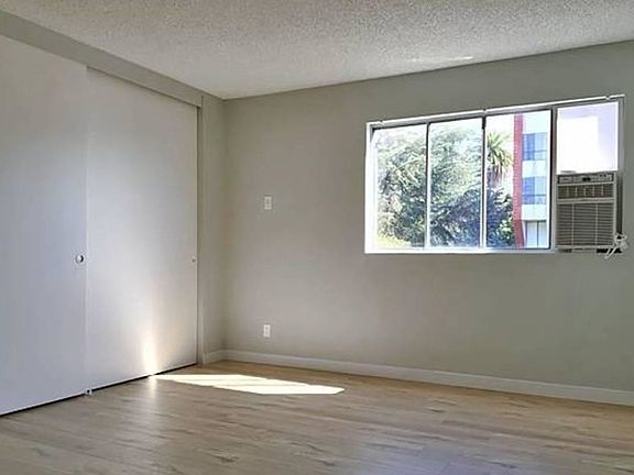 4th image of 2130 Fair Park Ave APT 308