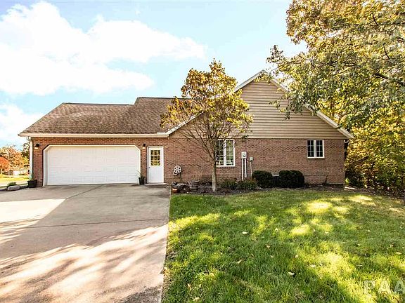 3rd image of 29983 Woodfield Dr