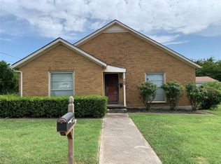 102 E Collom St, Decatur, TX 76234