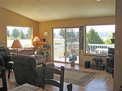 2nd image of 3286 Mardell Dr