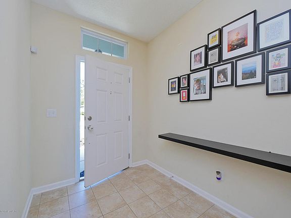 5th image of 119 Captiva Dr