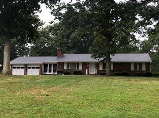6011 Phelps Cir, Winston Salem, NC 27105