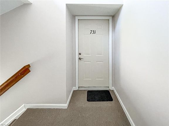 3rd image of 731 Daylight Ct