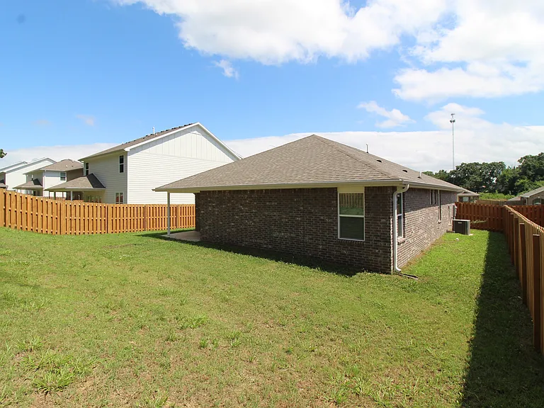 1450 Ari Ave — Photo 29