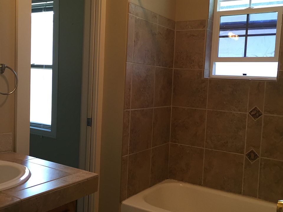 2nd image of 409 S Wilson St