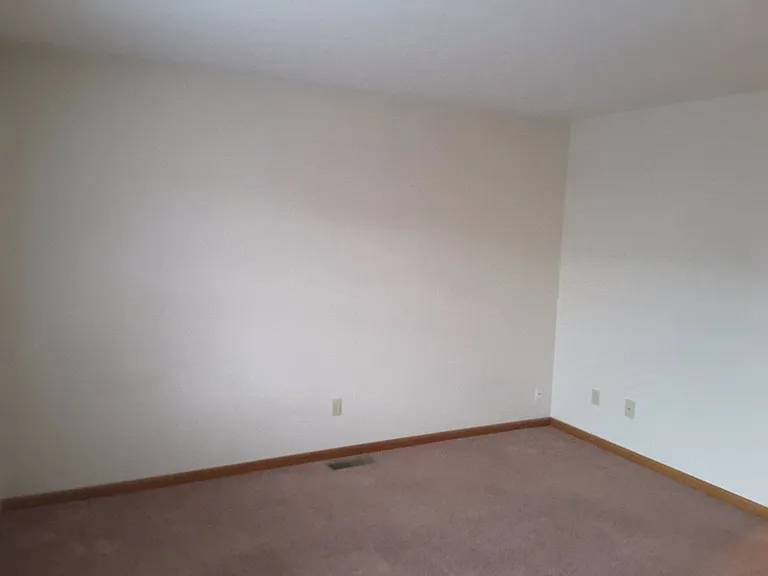 205 Stonewall Ct — Photo 17