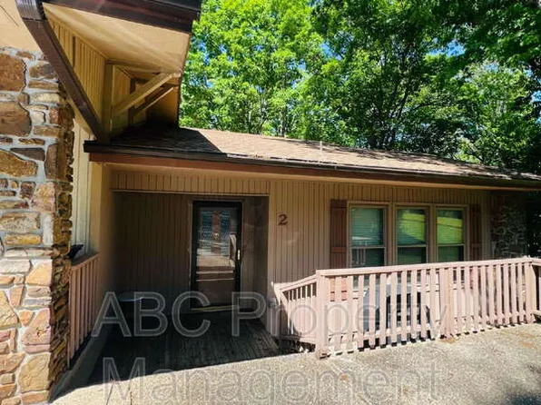 2 William Ln, Bella Vista, AR 72715