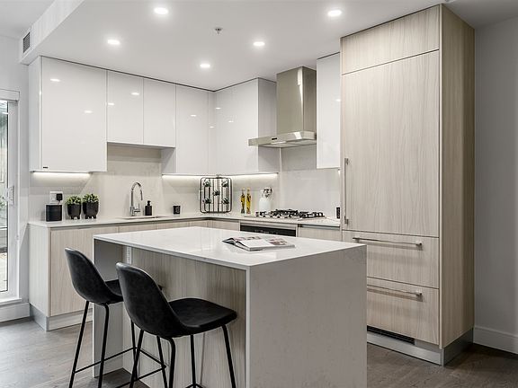 4th image of 477 W 59th Ave #104