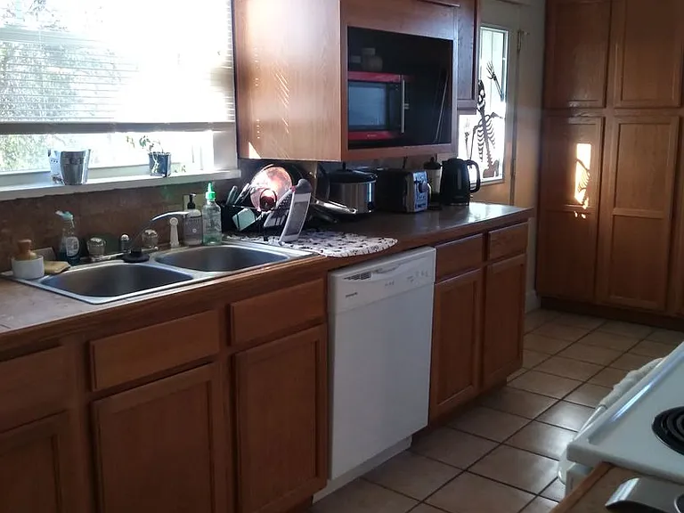412 S Ballantine Rd — Photo 13