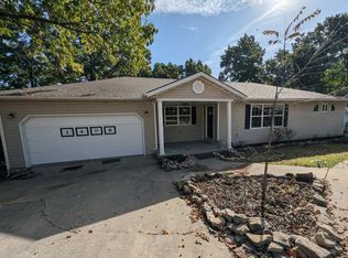 1406 Skyview Dr, Branson, MO 65616