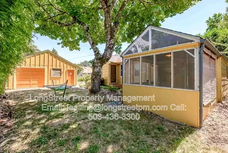 744 NW 16th St — Photo 27