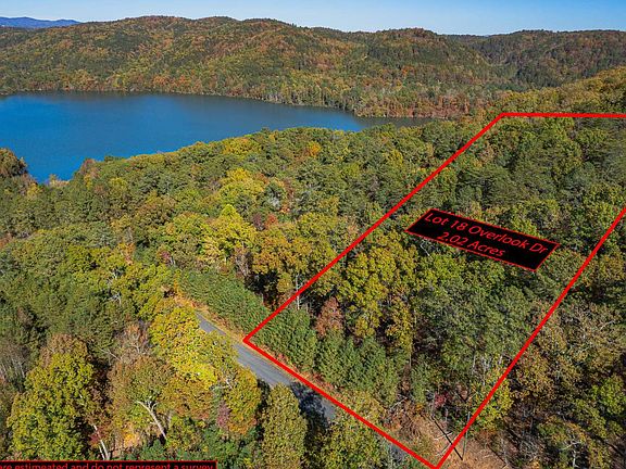 3rd image of Overlook Dr