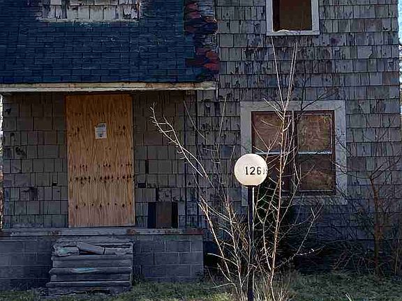 12616 Northlawn