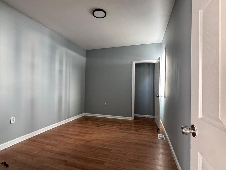 1st image of 335 Myrtle Ave #1