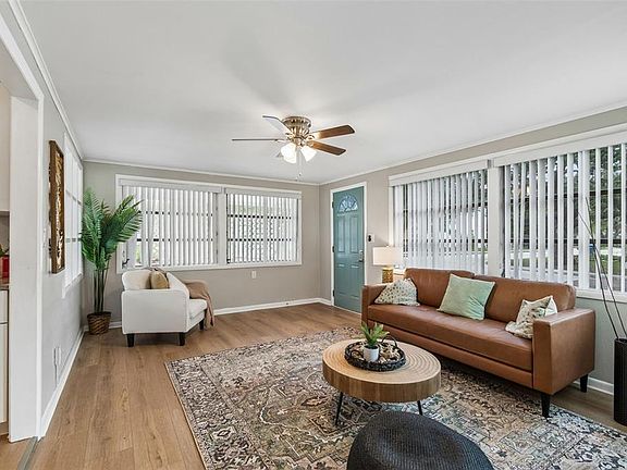5th image of 1004 Washington Ave
