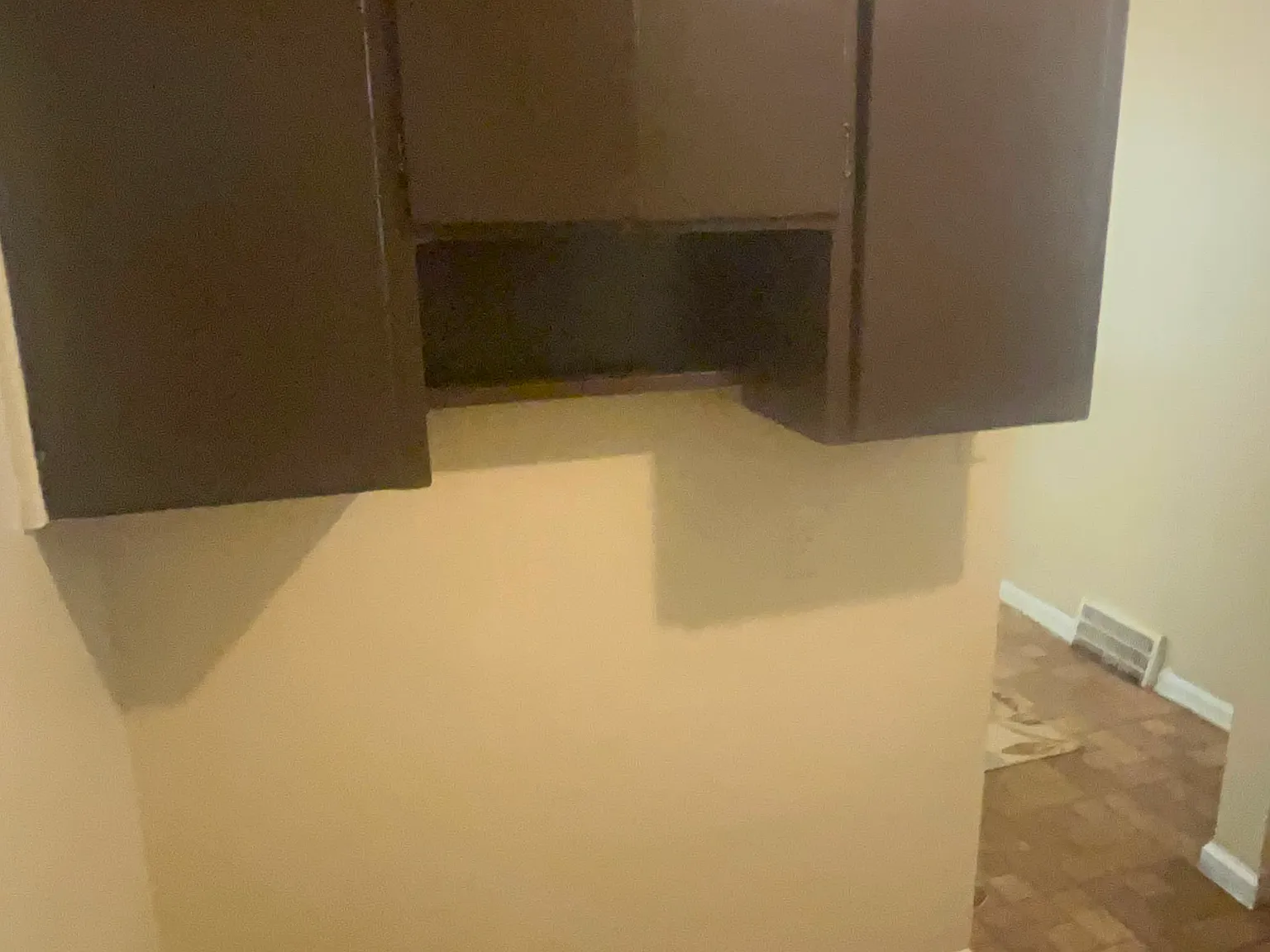 3 bed, 1000 sqft, $1,300 — Photo 4