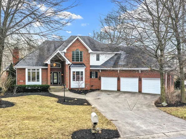 8203 Traders Hollow Ln, Indianapolis, IN 46278