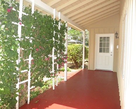 4th image of 208 E Santa Cruz Dr