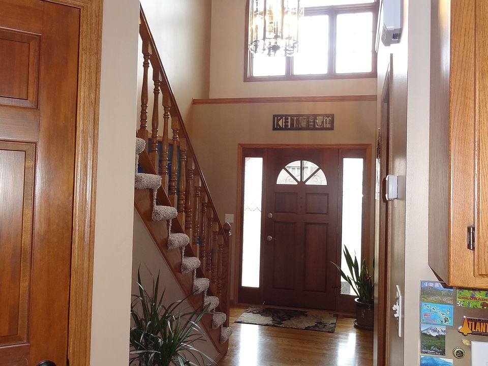 1st image of 4550 Glacier Ln N
