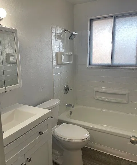 1790 Ingalls Street Apartments — Photo 5