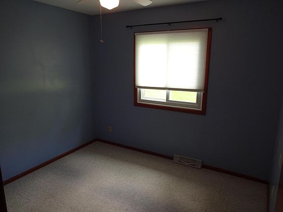 5th image of 1437 Central Ave N