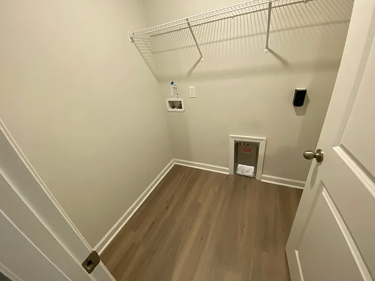 1512 Auckland Ct — Photo 20