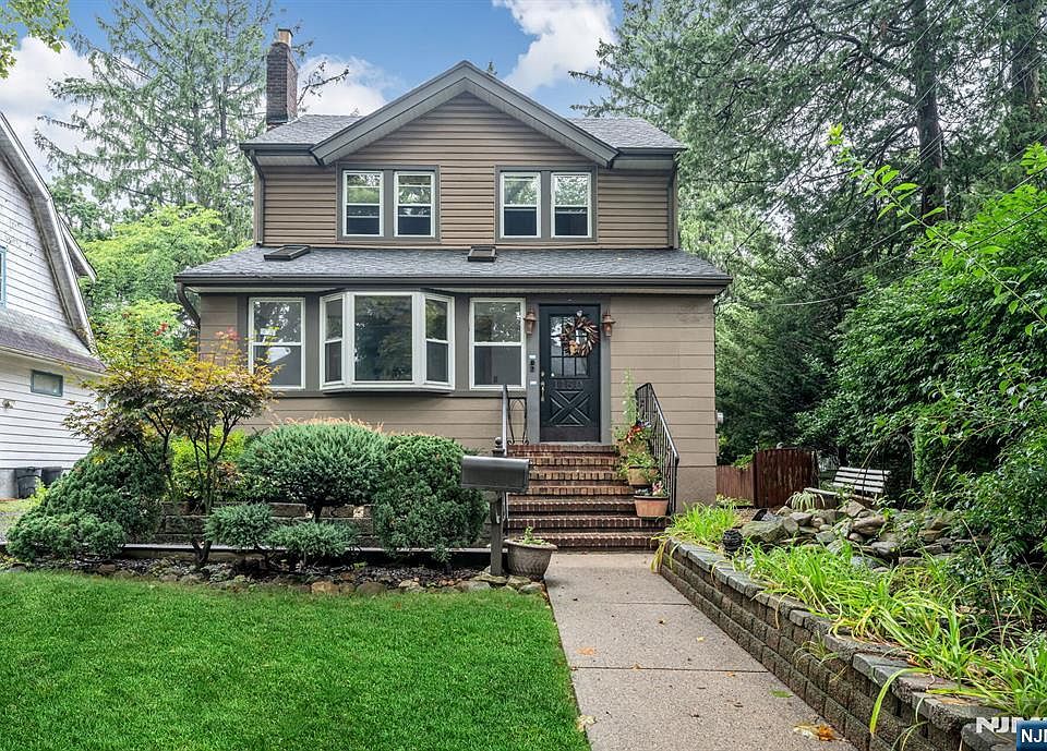 1st image of 1150 Margaret St