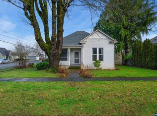 1110 SW Levens St, Dallas, OR 97338