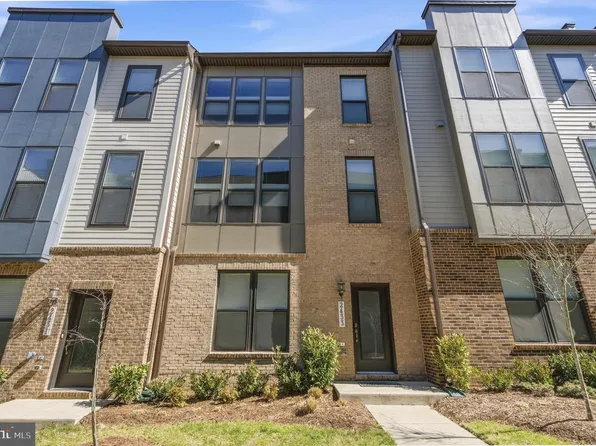 2433 Liberty Loop, Herndon, VA 20171