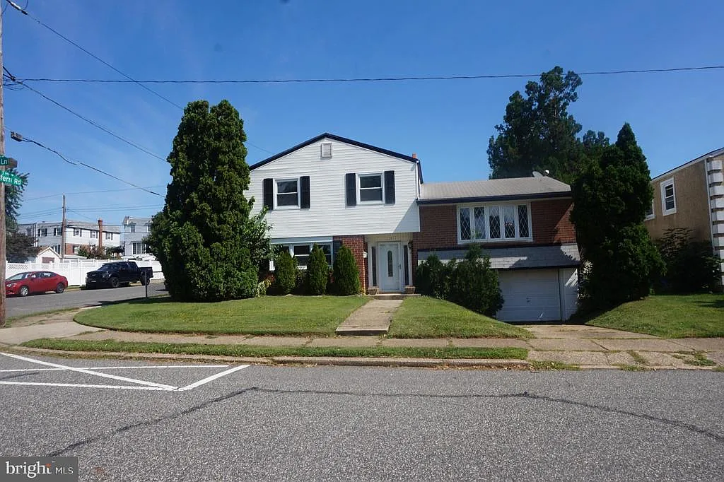 1117 Kent Ln photo 1