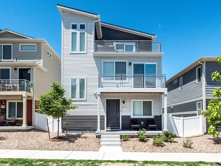 5111 N Yampa St — Photo 1