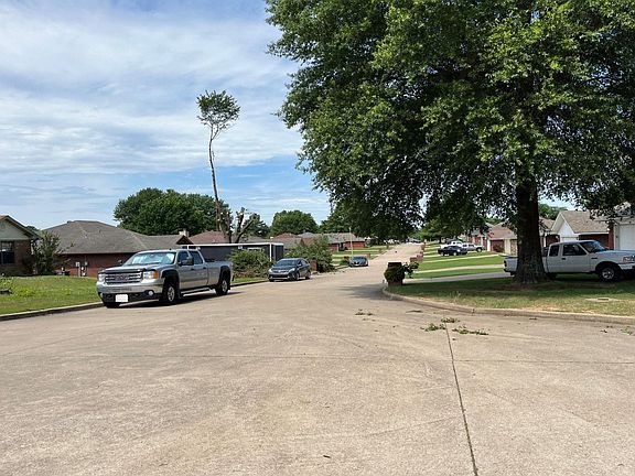 5th image of 2218 Buena Vista Ave