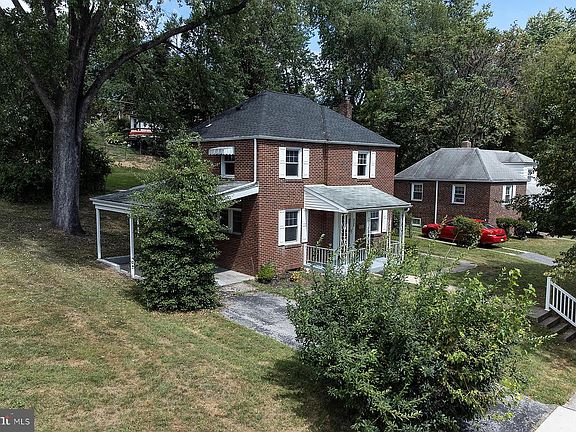3rd image of 3142 Brookwood St
