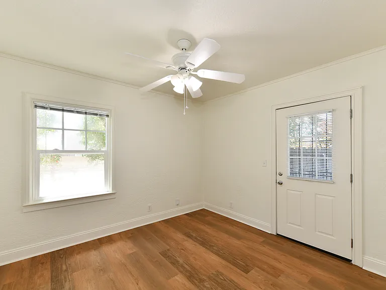 601 Seymour St #601 — Photo 22