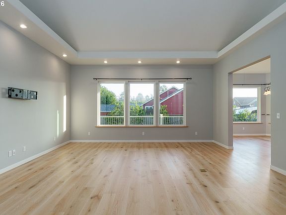4th image of 557 Shearwater Cir