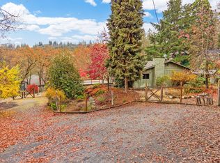 945 Applegate St, Jacksonville, OR 97530