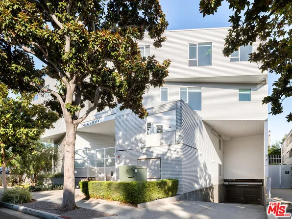 1030 N Kings Rd #407, West Hollywood, CA 90069