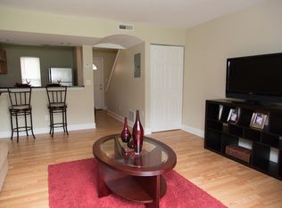 3109 Village Rd, Pittsburgh, PA 15205