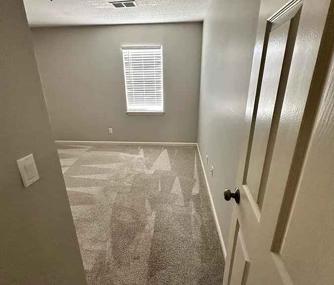 1062 Fairfax Dr — Photo 11